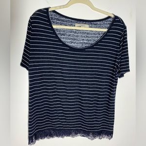 LOFT Size Large Black & White Striped Linen Blend Top Scoop Neck Lace Hem Tee